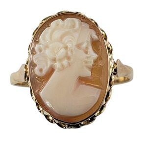 14 Karat Yellow Gold Cameo Ring Size 5.75 #20578